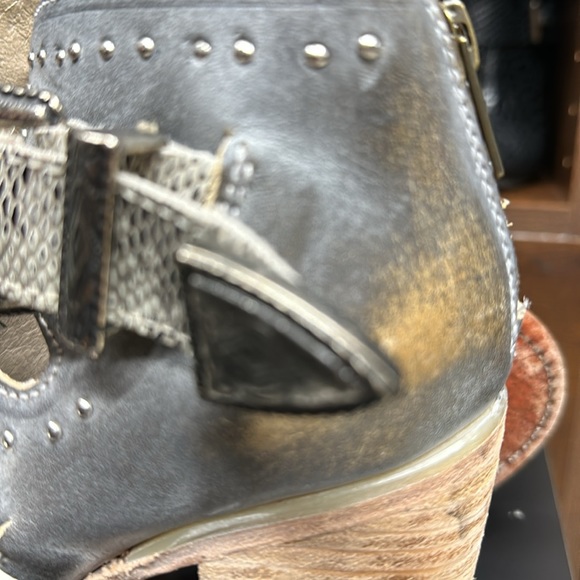 Freebird by Steven Violet leather snakeskin sandal - Picture 6 of 7